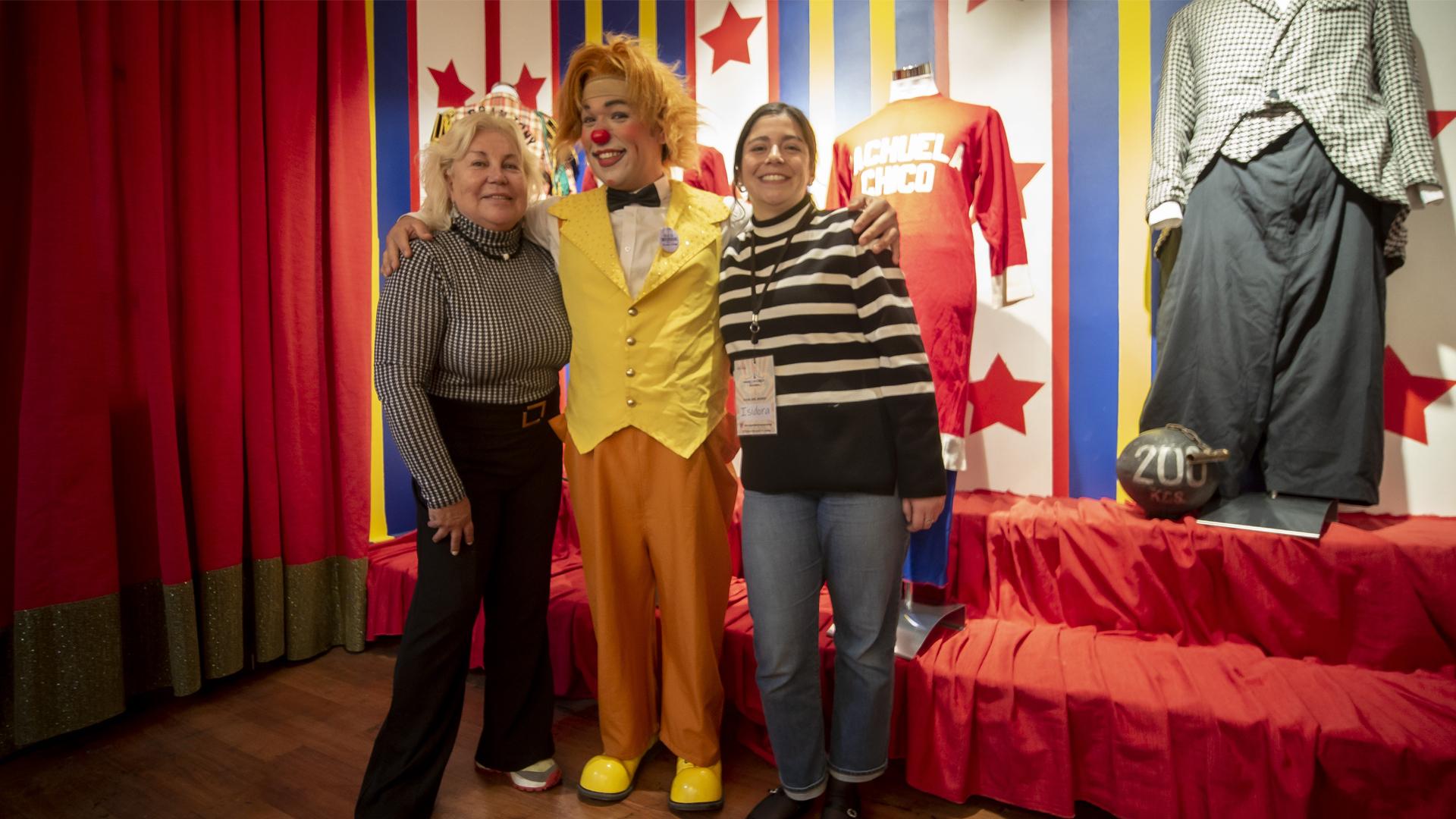 Muestra de trajes de grandes artistas 