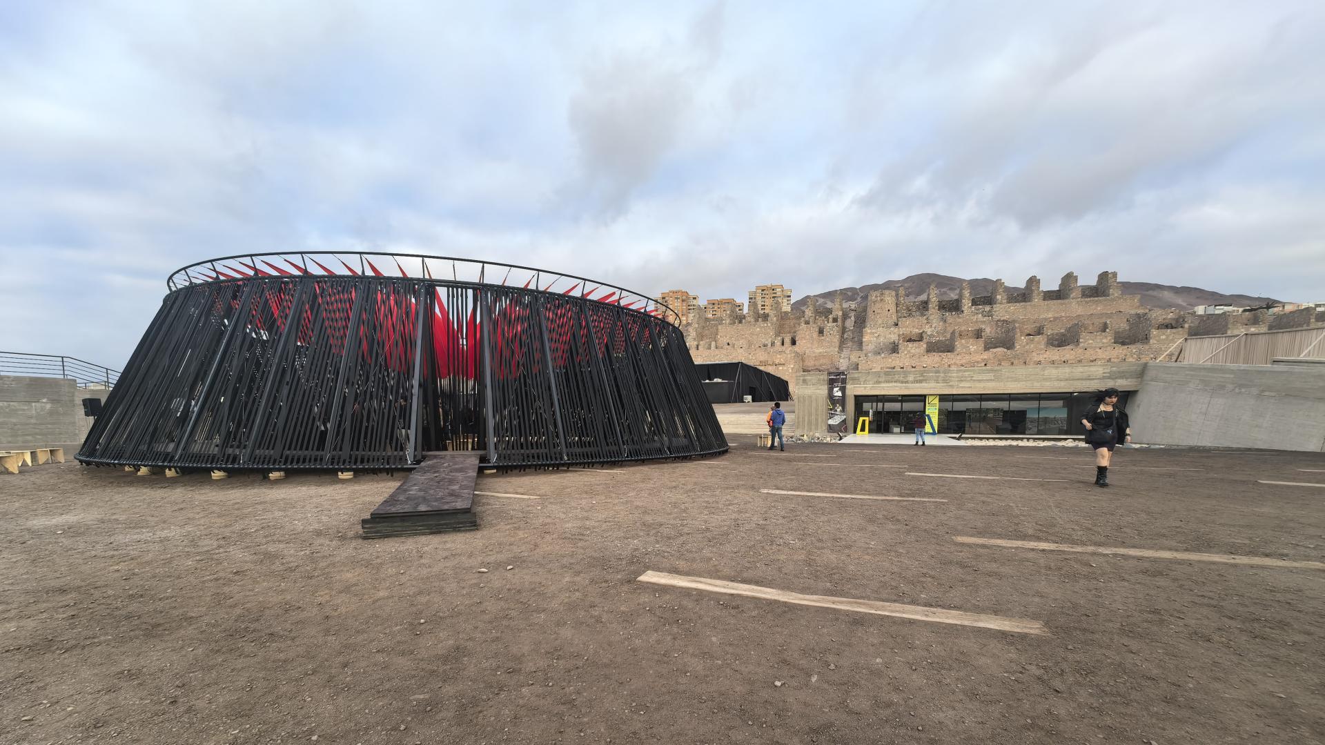 Pabellón Habitar la sombra, Museo y Monumento Ruinas de Huanchaca