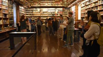 Visita guiada a biblioteca