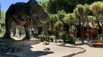 Plaza Jurásica